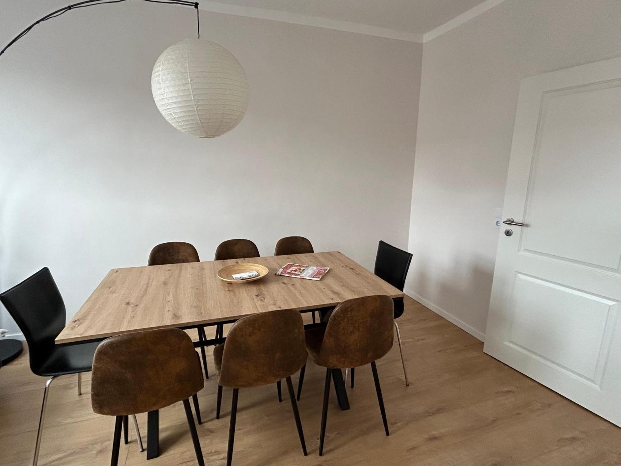 Schoene Neue 4 Zimmer Wohnung Mit Sued-Balkon Bis 8 Personen ناومبورغ المظهر الخارجي الصورة